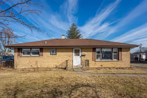 205 44th Ave, Northlake, IL 60164
