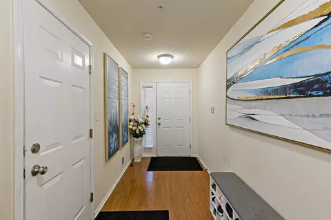 Entry Way - 5237 Mayfair Ln, Matteson, IL 60443 photo 1 of 1