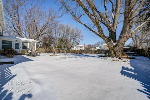 Exterior - 510 Skyline Dr, Algonquin, IL 60102 photo 3 of 3