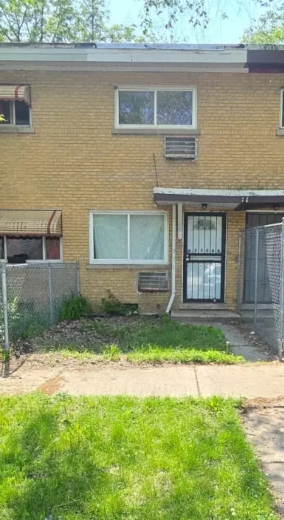 7300 S Dorchester Ave #B, Chicago, IL 60619