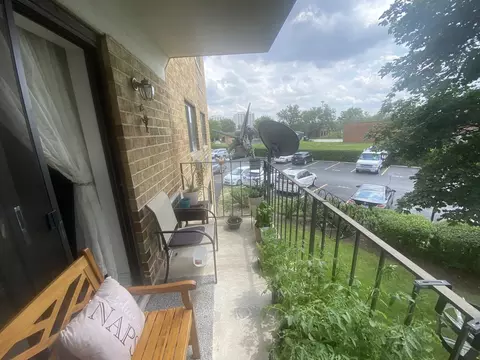 Exterior - 5600 Astor Ln #201, Rolling Meadows, IL 60008 photo 4 of 10