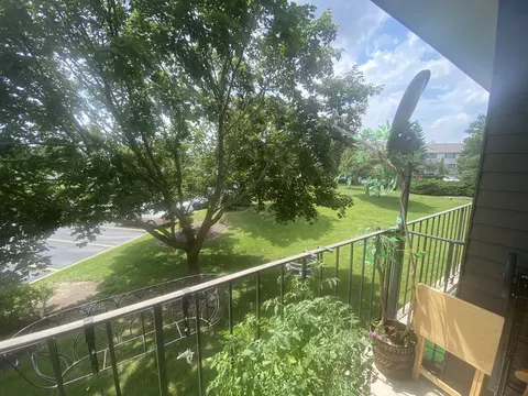 Exterior - 5600 Astor Ln #201, Rolling Meadows, IL 60008 photo 5 of 10