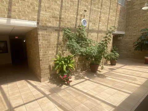 Entry Way - 5600 Astor Ln #201, Rolling Meadows, IL 60008 photo 1 of 3