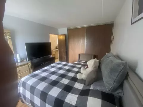 Bedroom - 5600 Astor Ln #201, Rolling Meadows, IL 60008 photo 3 of 4