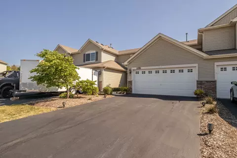 1251 Da Vinci Dr, Hampshire, IL 60140