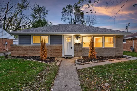 17037 Greenbay Ave, Lansing, IL 60438