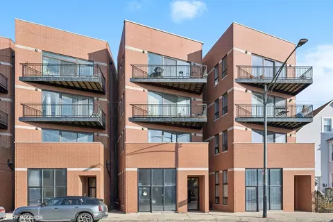 3503 N Elston Ave #2, Chicago, IL 60618