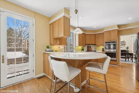 603 Glendale Rd, Glenview, IL 60025 photo 11