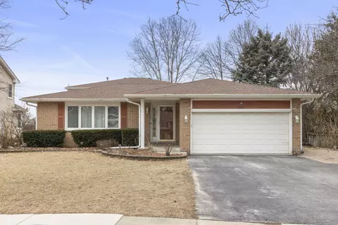 205 Beaver Creek Dr, Bolingbrook, IL 60490
