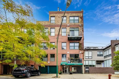 1740 N Marshfield Ave #25, Chicago, IL 60622