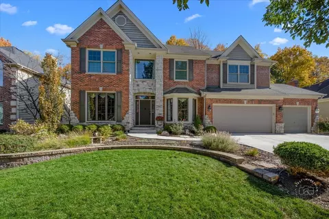 2602 King Richard Cir, Saint Charles, IL 60174