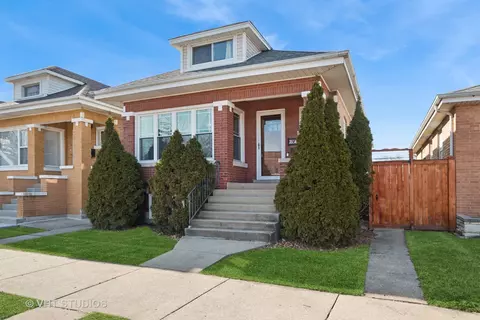 5414 N Luna Ave, Chicago, IL 60630 photo 2