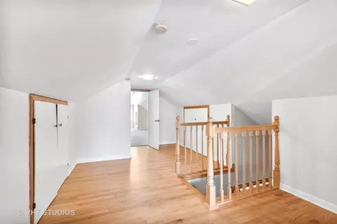 5414 N Luna Ave, Chicago, IL 60630 photo 13