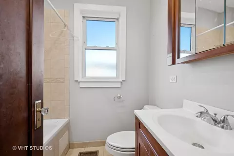 5414 N Luna Ave, Chicago, IL 60630 photo 18