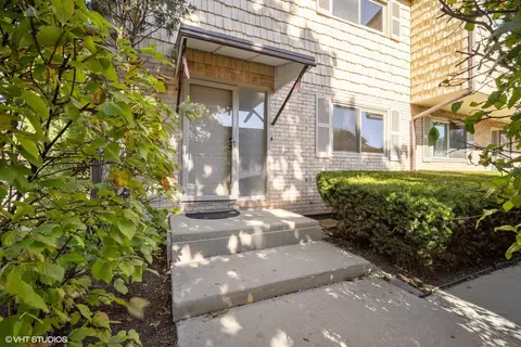 Exterior - 1672 Ottawa Ct, Wheeling, IL 60090 photo 2 of 4