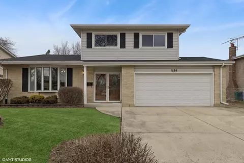 1529 S Elizabeth St, Lombard, IL 60148