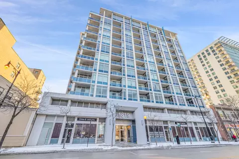 1819 S Michigan Ave #607, Chicago, IL 60616