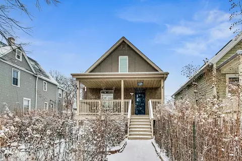 1706 Lake St, Evanston, IL 60201