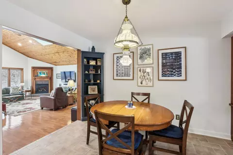 Dining - 600 Briar Ln, Morris, IL 60450 photo 2 of 4