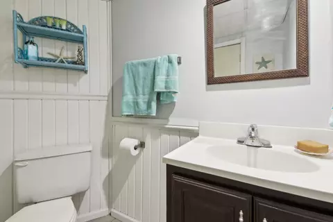 Bath - 600 Briar Ln, Morris, IL 60450 photo 7 of 7