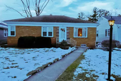 961 S 8th Ave, Kankakee, IL 60901 photo 2