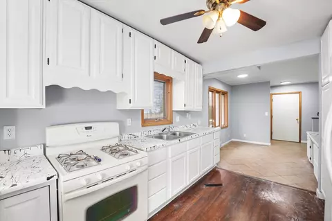 Kitchen - 1002 Lincoln St, Harvard, IL 60033 photo 3 of 3