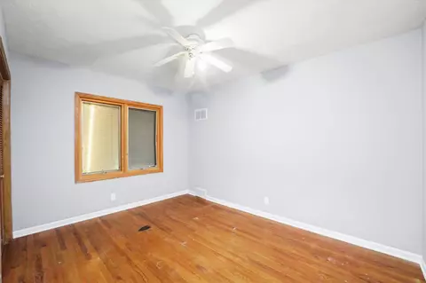Bedroom - 1002 Lincoln St, Harvard, IL 60033 photo 1 of 3