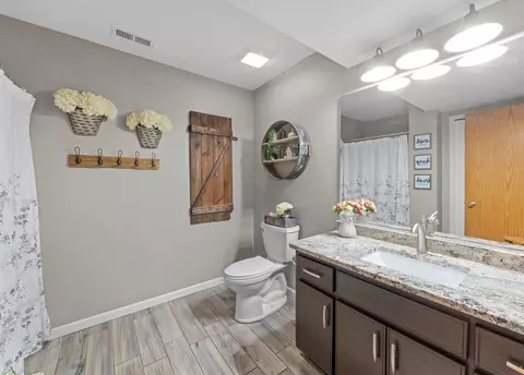 Bath - 22801 Frederick Rd, Steger, IL 60475 photo 1 of 2