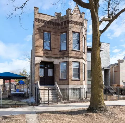 1333 N Rockwell St, Chicago, IL 60622