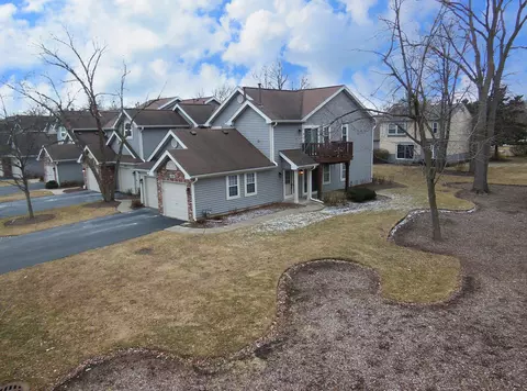 1380 Ridgefield Cir #1380, Carol Stream, IL 60188