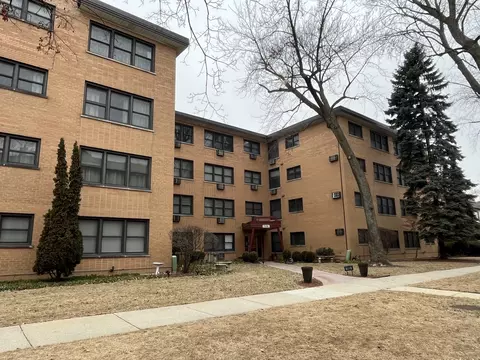 500 Washington Blvd #404, Oak Park, IL 60302
