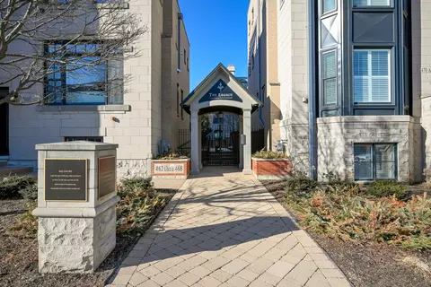 468 Pennsylvania Ave #E, Glen Ellyn, IL 60137