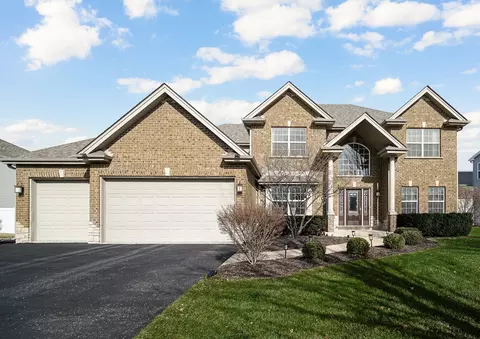 133 Willowwood Dr N, Oswego, IL 60543