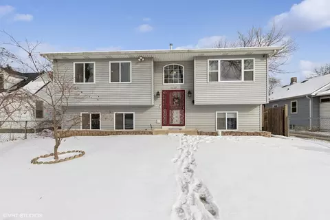 1425 Grove Ave, North Chicago, IL 60064