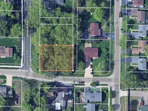 509 Lawrence Ave, Gurnee, IL 60031
