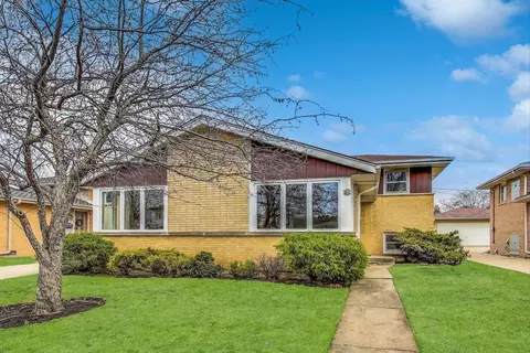 7350 W Main St, Niles, IL 60714