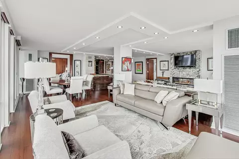 200 E Delaware Pl #30C, Chicago, IL 60611 photo 14