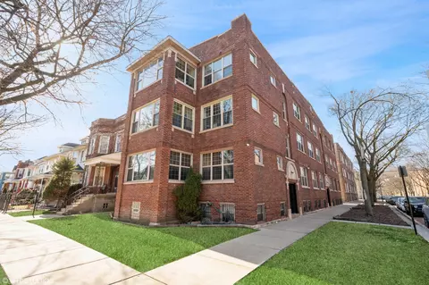 3343 W Sunnyside Ave #3C, Chicago, IL 60625