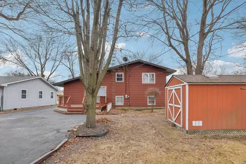 Exterior - 848 E North St, Morris, IL 60450 photo 7 of 9