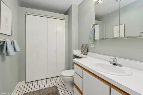 Bath - 312 N May St #2F, Chicago, IL 60607 photo 2 of 2
