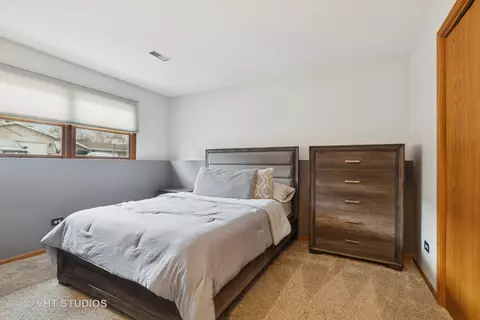 403 Santa Barbara Rd, Lakemoor, IL 60051 photo 14