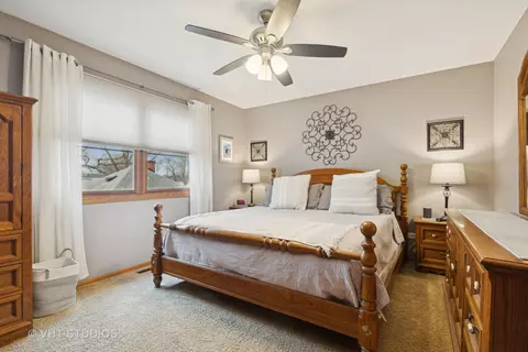 403 Santa Barbara Rd, Lakemoor, IL 60051 photo 10