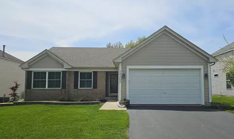 24305 W Whispering Trails Dr, Plainfield, IL 60585