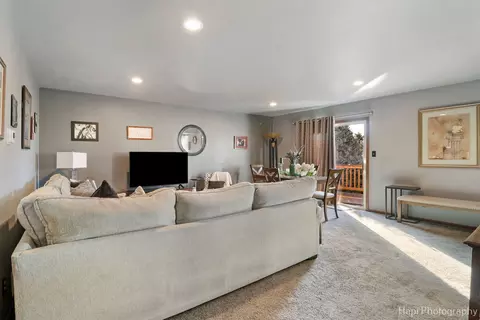 4733 Crystal Trl, Mchenry, IL 60050 photo 3