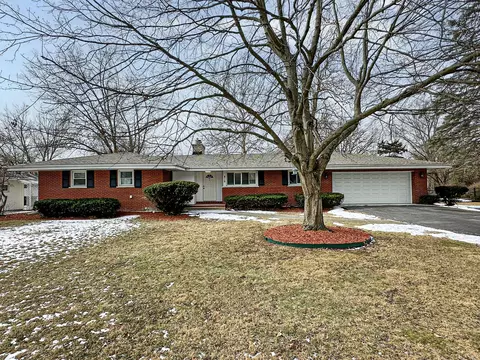 Exterior - 816 Brookwood Dr, Olympia Fields, IL 60461 photo 3 of 4