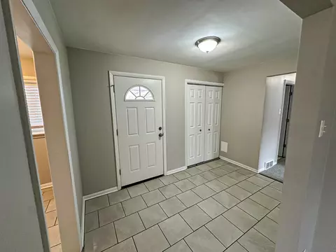 Entry Way - 816 Brookwood Dr, Olympia Fields, IL 60461 photo 1 of 1