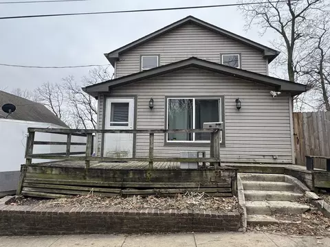 1322 Center St, Peru, IL 61354