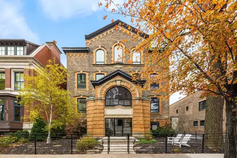 1849 N Hermitage Ave #202, Chicago, IL 60622