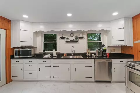 2618 Apache Trl, Mchenry, IL 60051 photo 13