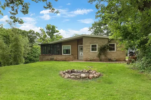 2618 Apache Trl, Mchenry, IL 60051 photo 2